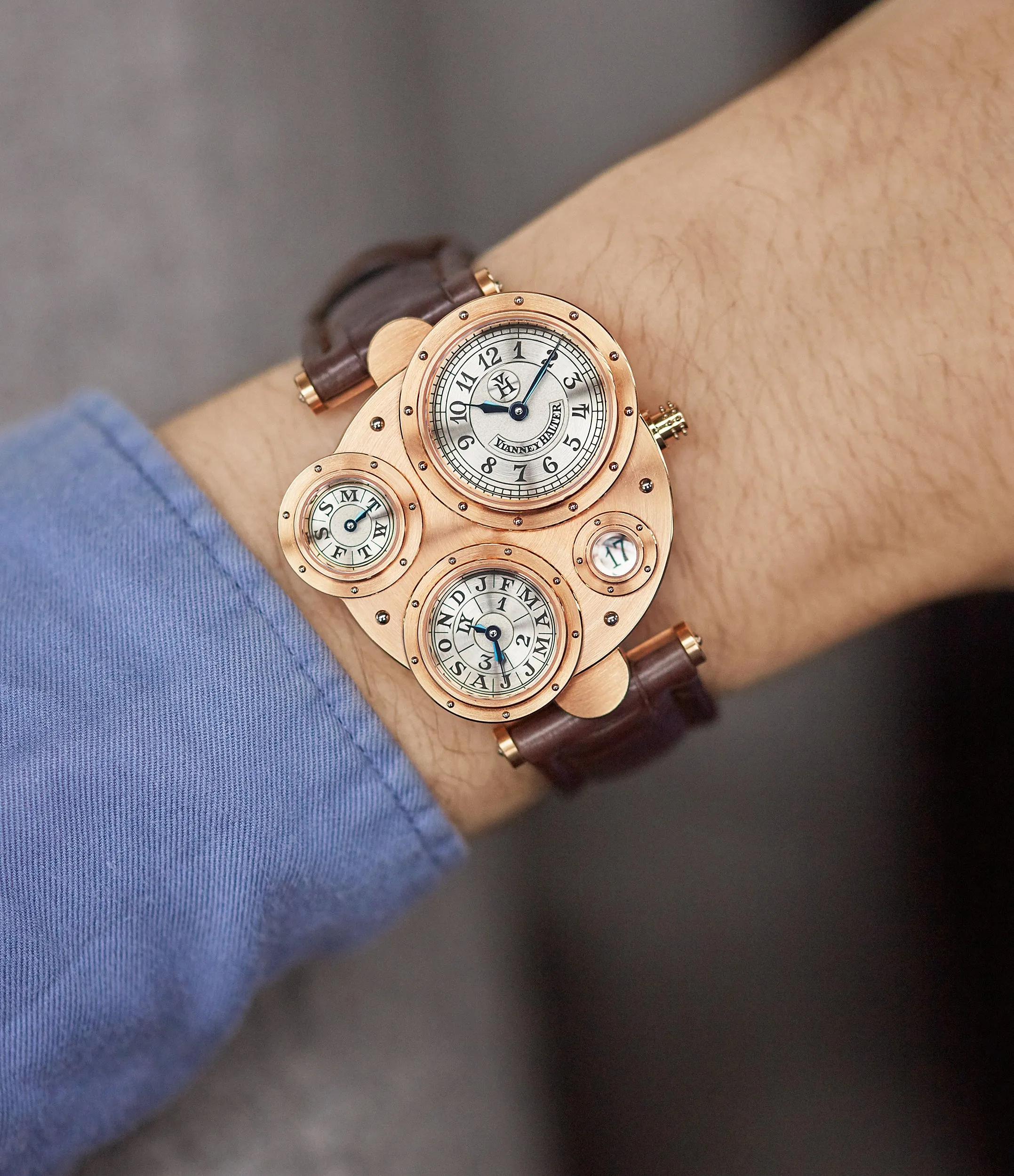 Antiqua | Perpetual Calendar Cal. VH198 | Rose Gold