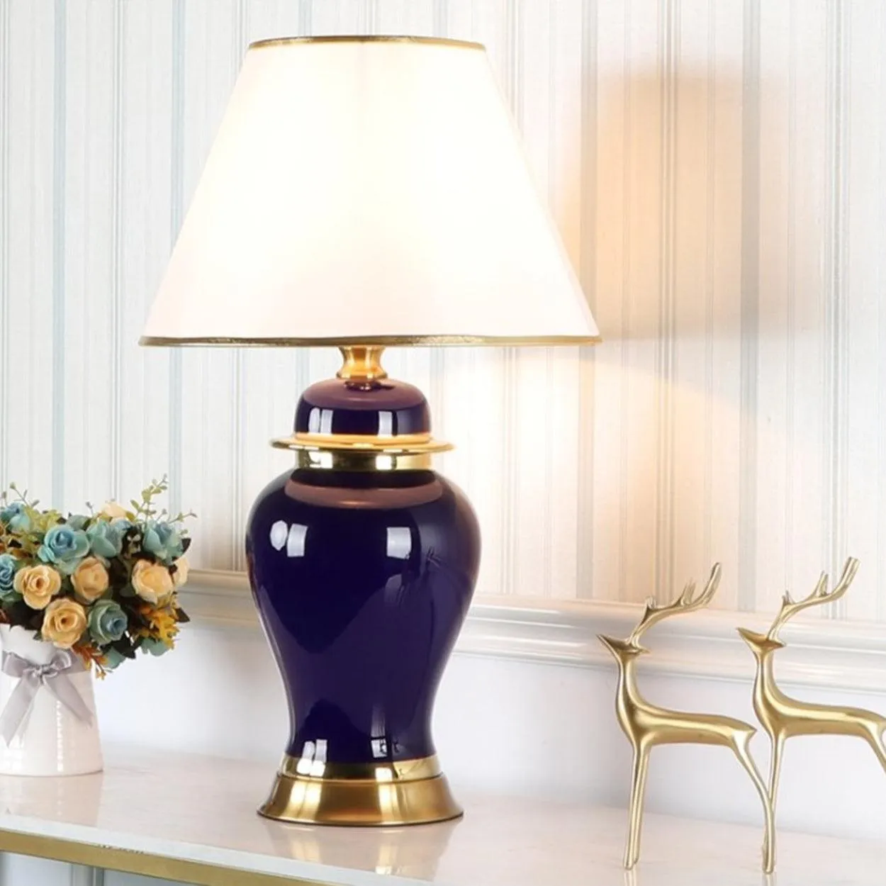 LEAN MODERN GREEN AND PURPLE CERAMIC TABLE LAMP