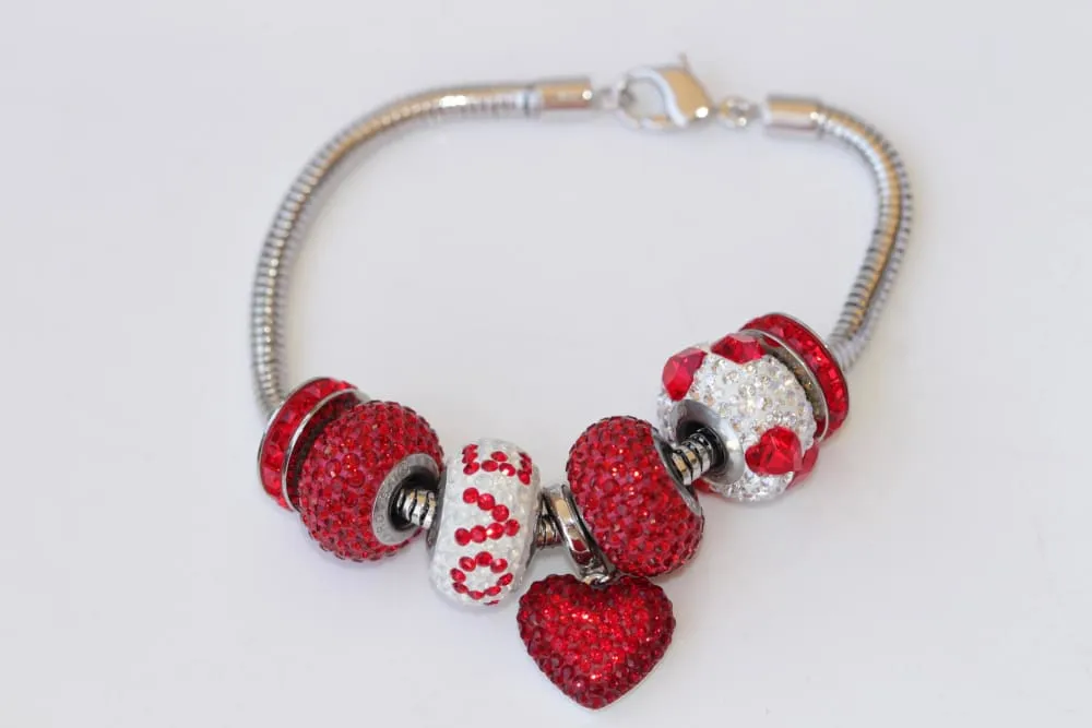 RED HEART BRACELET