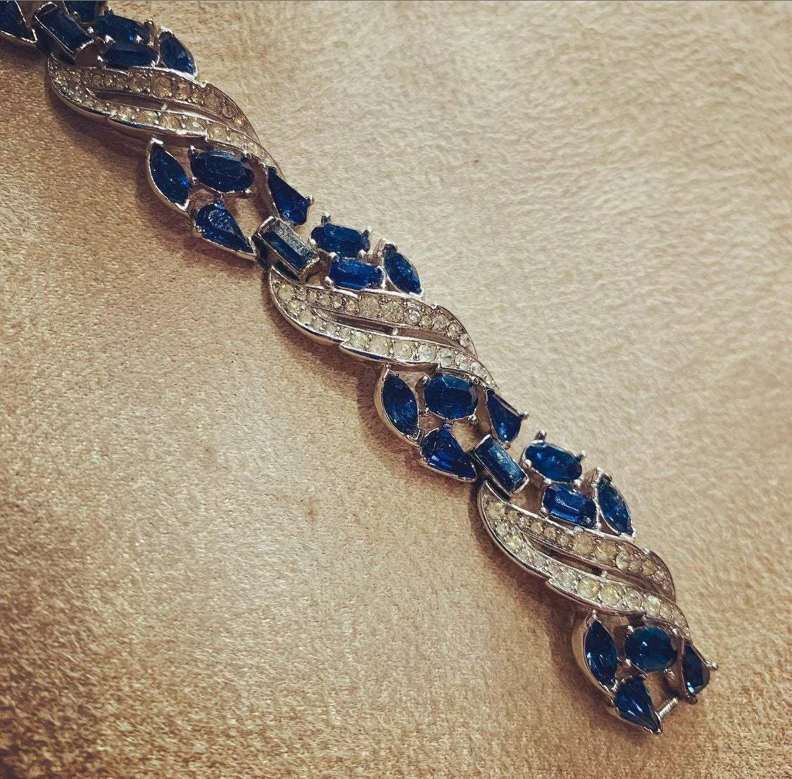 Trifari blue sapphire vintage bracelet silver tone