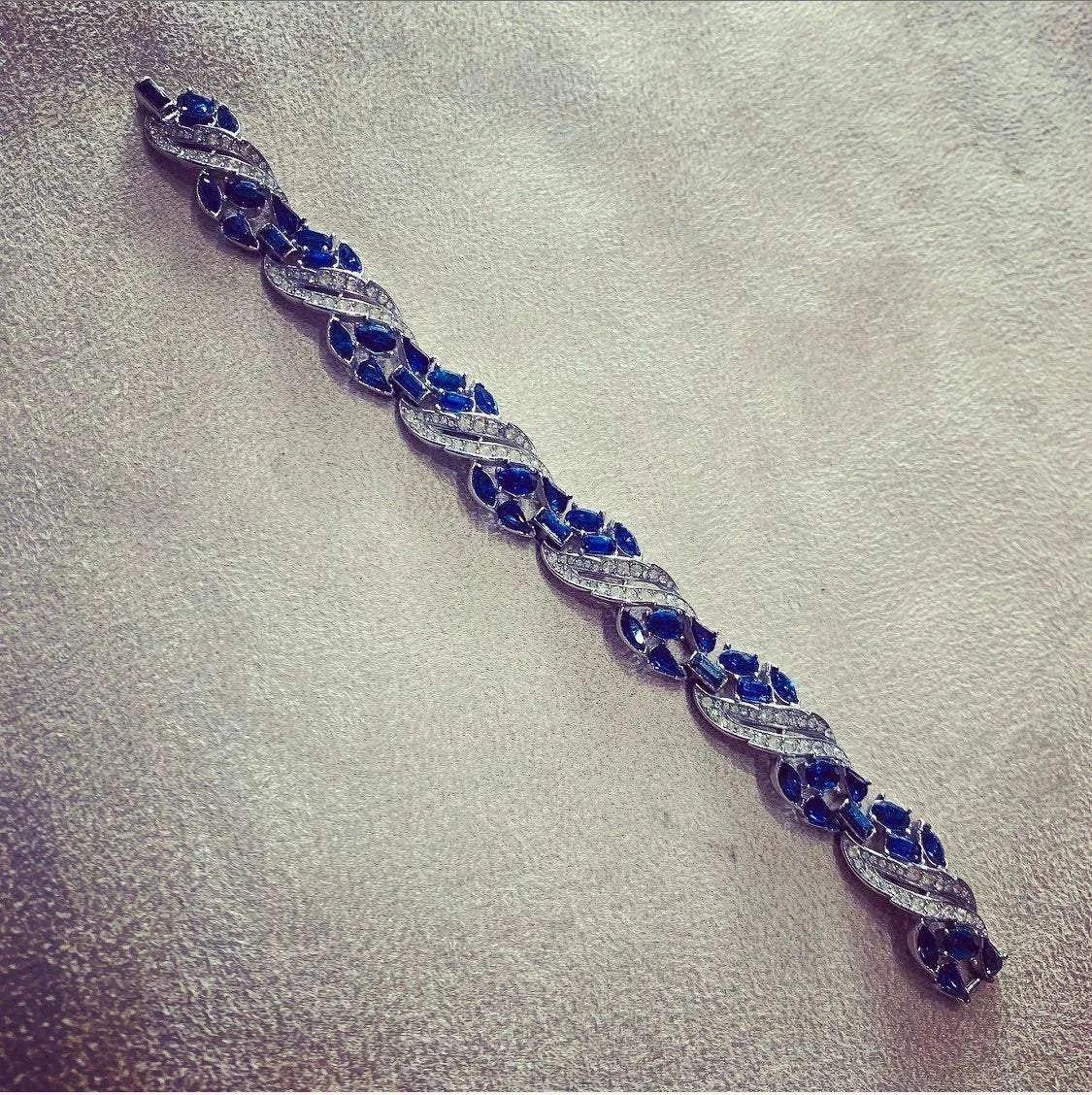 Trifari blue sapphire vintage bracelet silver tone